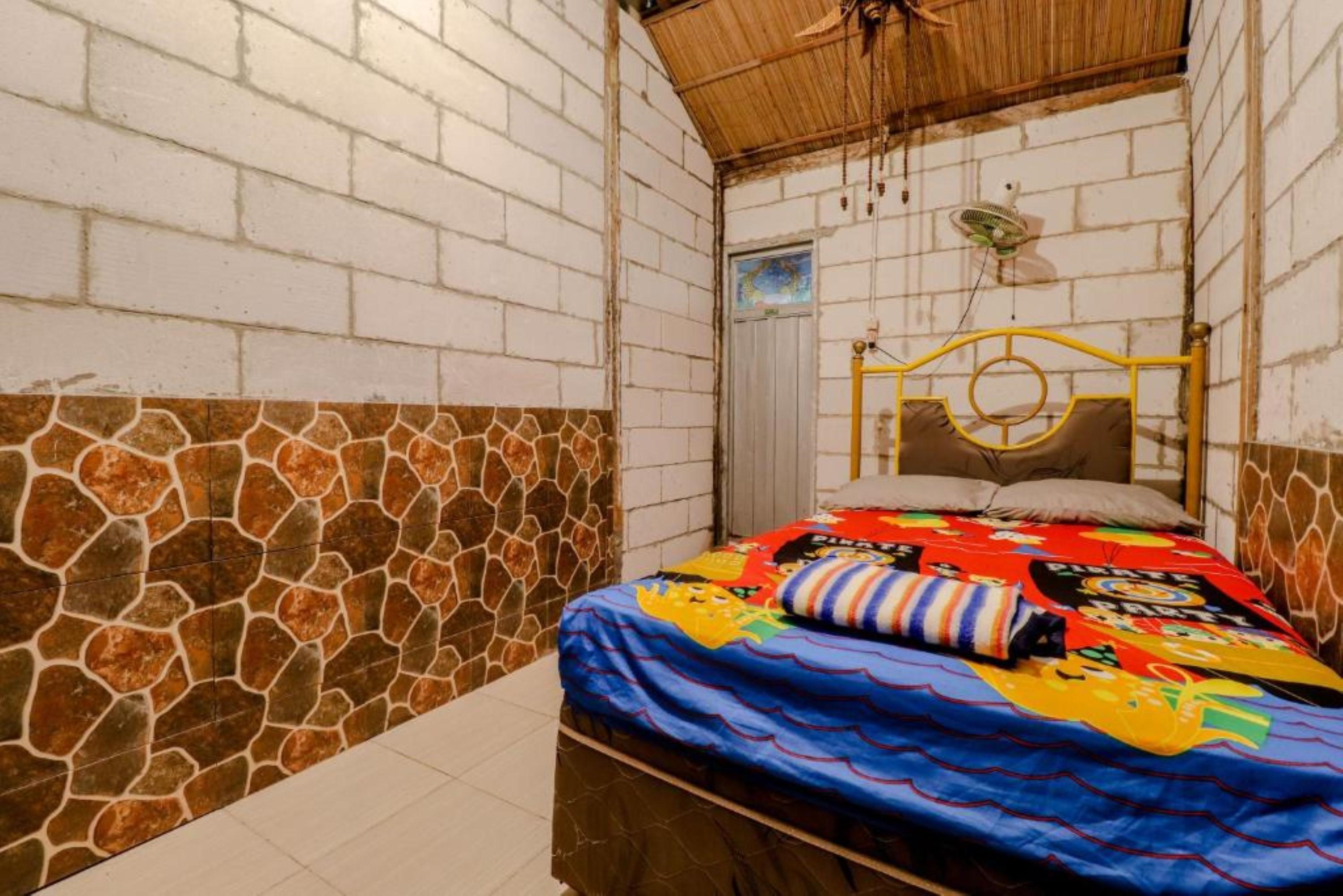 Penginapan Joko Samudro Baron Exterior foto